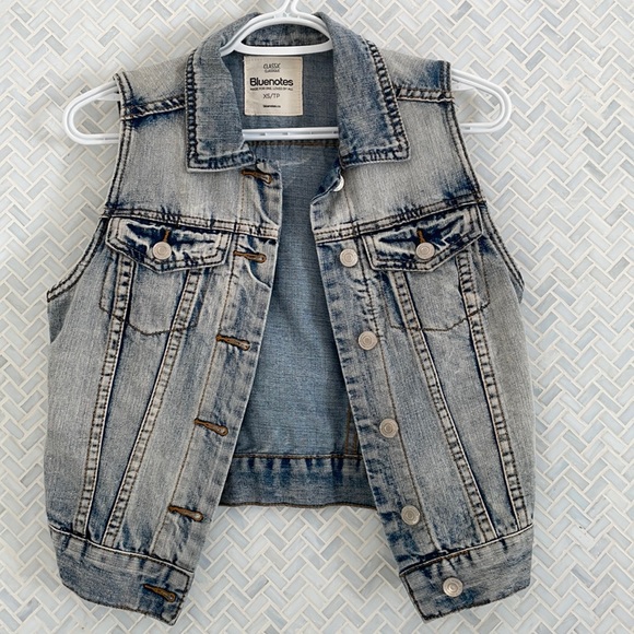 Jean vest - Picture 1 of 3